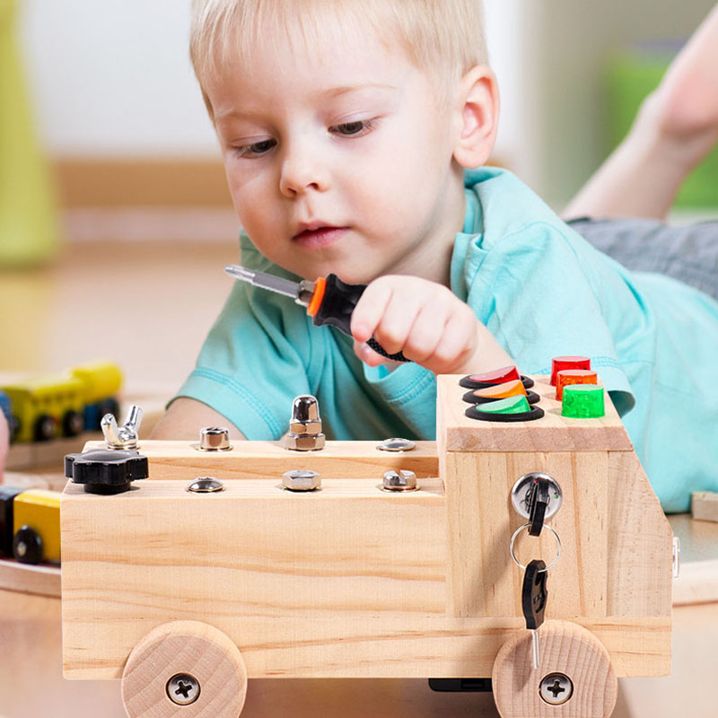 Wooden Montessori Busy Board S - Board Game Review 评论和价格